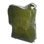 Velká polní vz. 85 neboli: tlumok, batoh, ruksak, brašna s úzkými popruhy